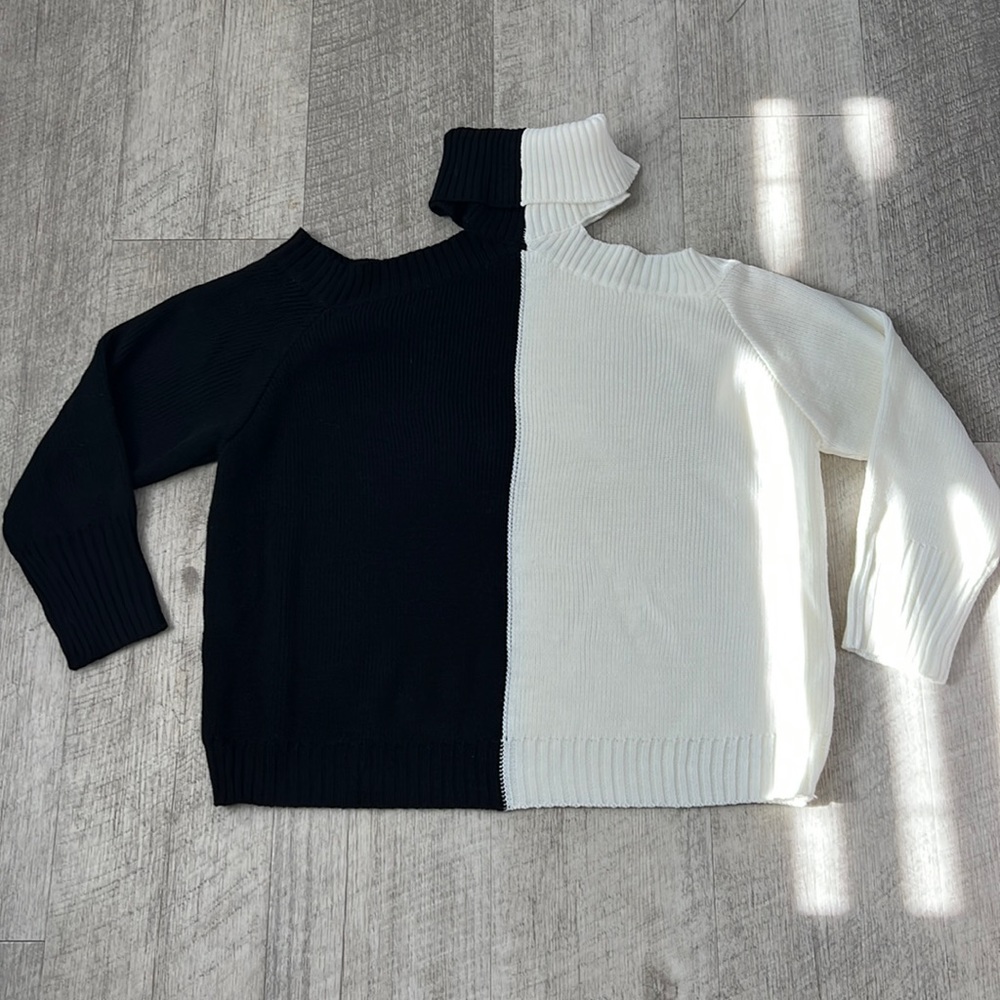 Cropped turtle neck, Cold Shoulder, Color Block Sweater - Size Small - NWOT